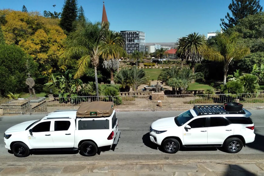 Fully equipped Toyota Fortuner and Hilux 4x4.